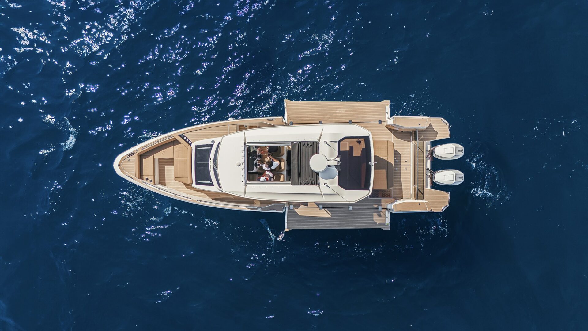 400_gts_gal_2-1920x1080