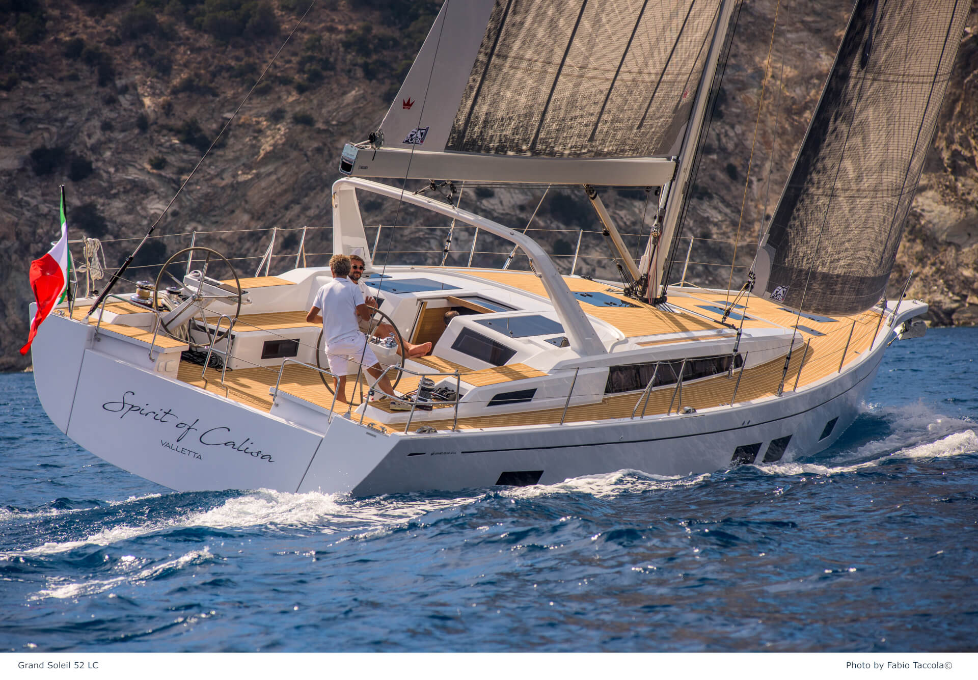 grand-soleil-gs52lc-2