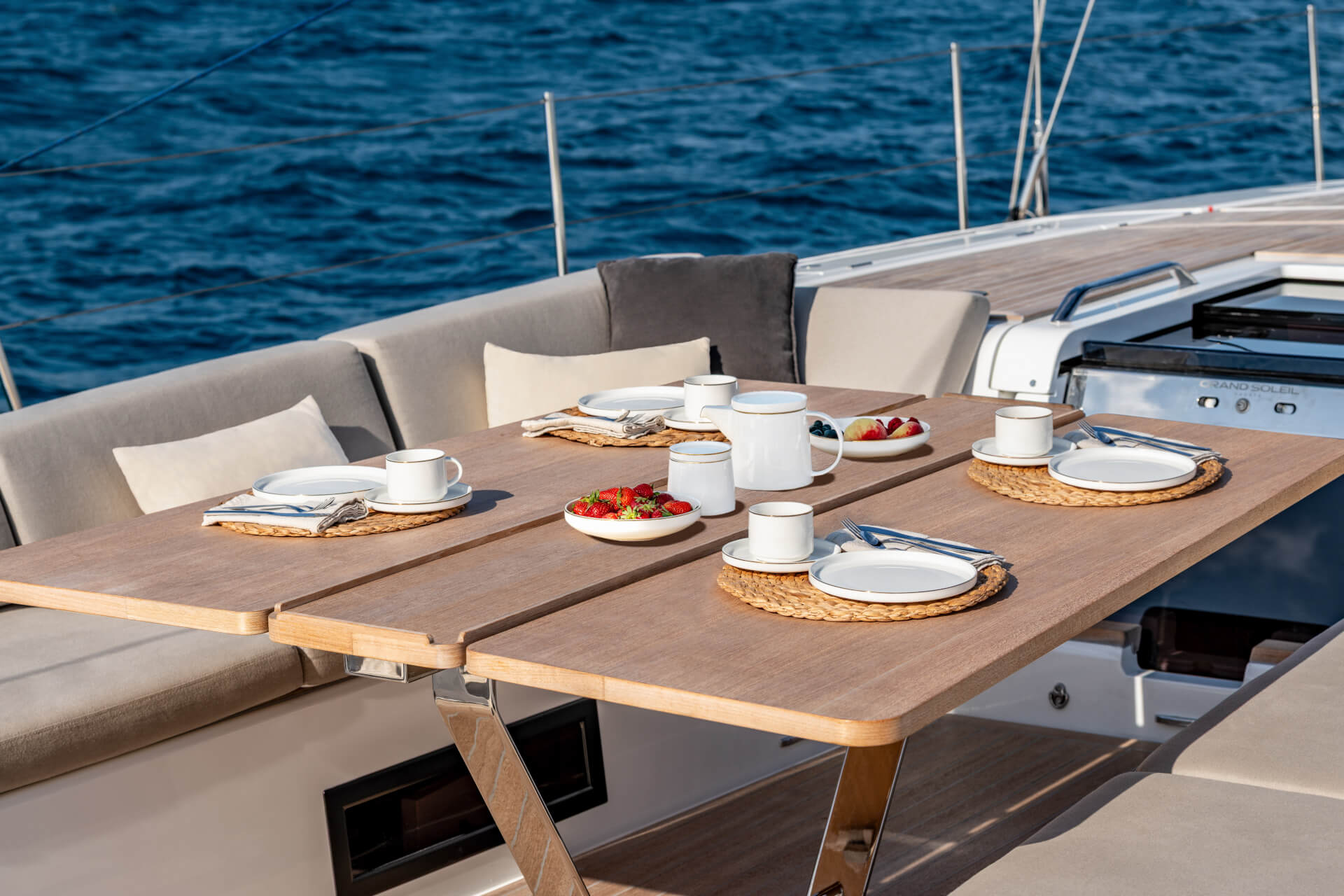 grand-soleil-plus-gs65-9