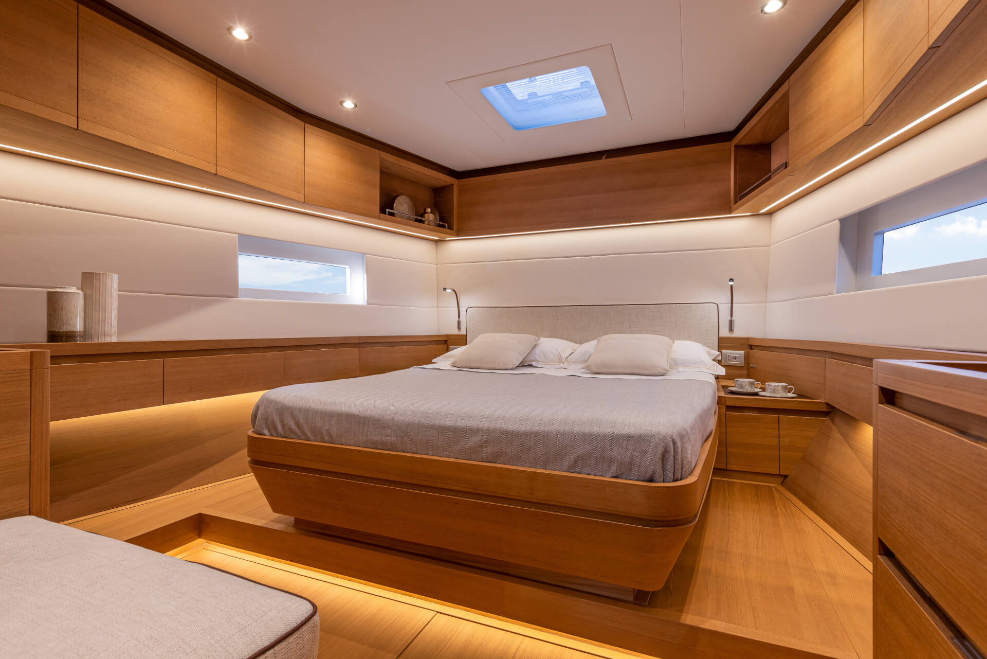 grand-soleil-plus-gs72-8
